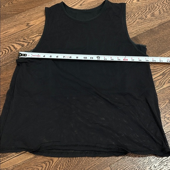 Lululemon mesh on mesh tank - Picture 6 of 7
